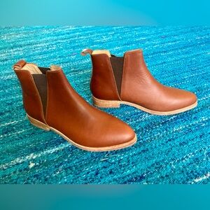 Nisolo Eva Everyday Chelsea Boot